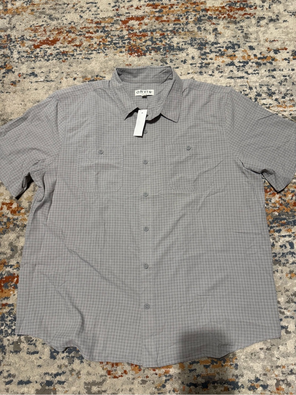 Orvis Men’s Short Sleeve Button-Down Shirt in Light Gray Micro-Check